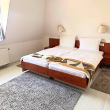 Parkhotel & Kurcafe 3*