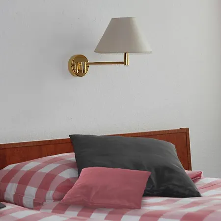 Parkhotel فندق باد ساسيندورف