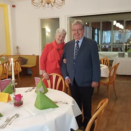 Parkhotel 3* باد ساسيندورف